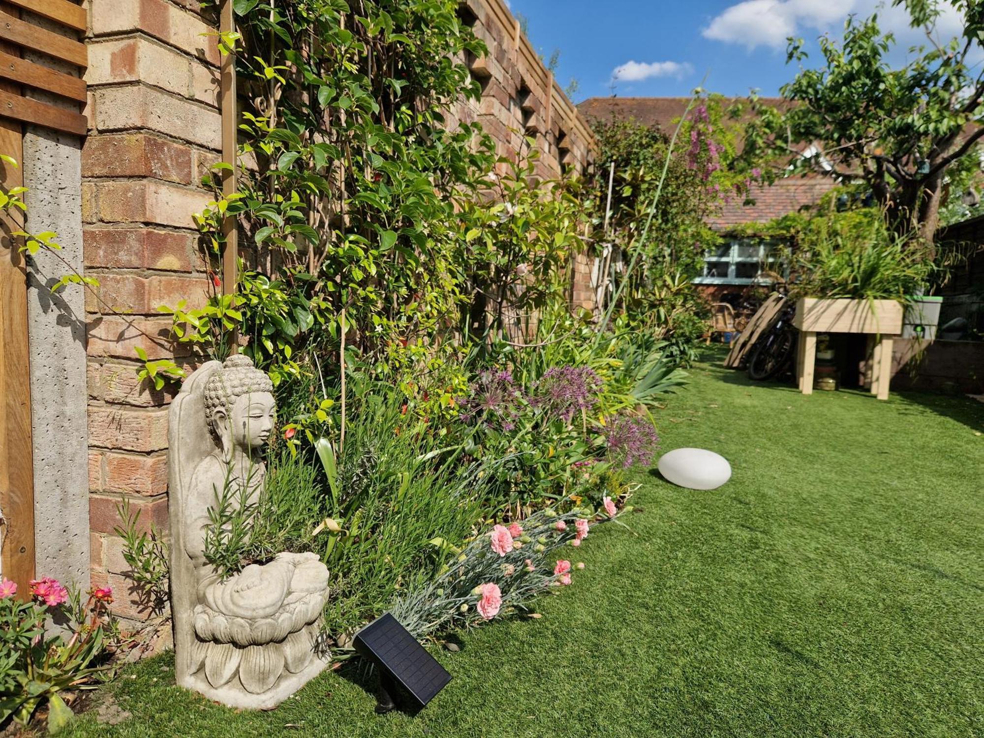 Lotus Pod House Homestay Horsell Buitenkant foto