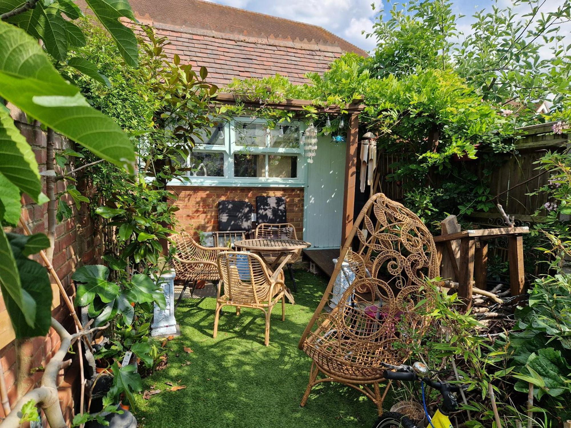 Lotus Pod House Homestay Horsell Buitenkant foto